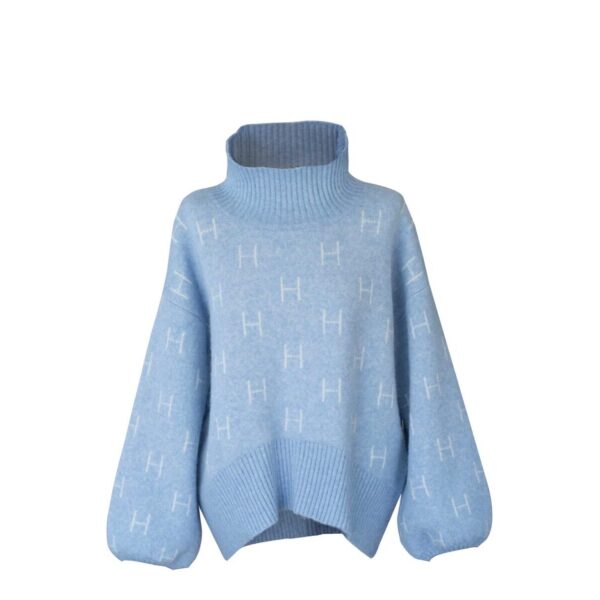 Fam Sweater Short - Light Blue