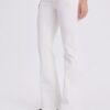 Naomi regular - Eggshell