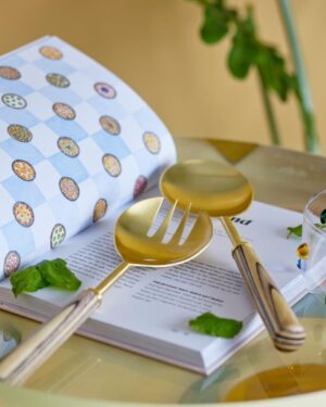 Fumio Salatsett, Gull og rustfritt stål