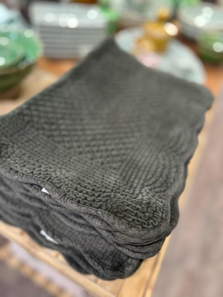 Spisebrikke Velour - Oliven