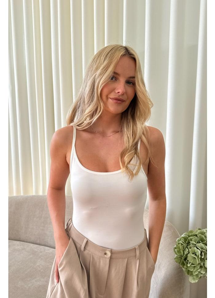 ElleIC topp White