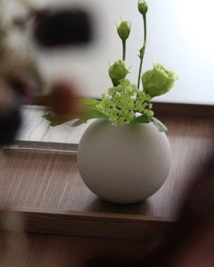 Ball Vase 8cm Sand