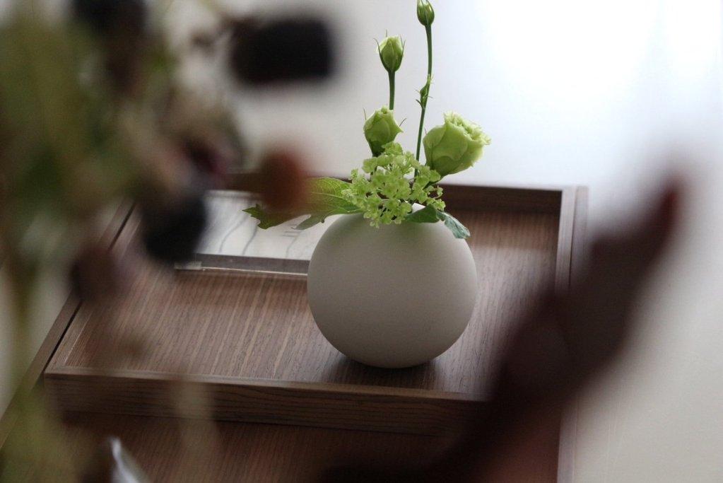 Ball Vase 8cm Sand