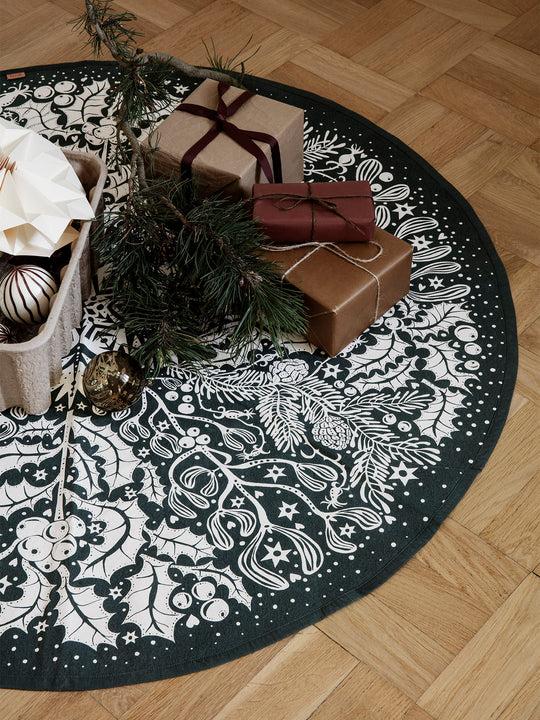 Winter Forrest Tree Blanket - Dark Green