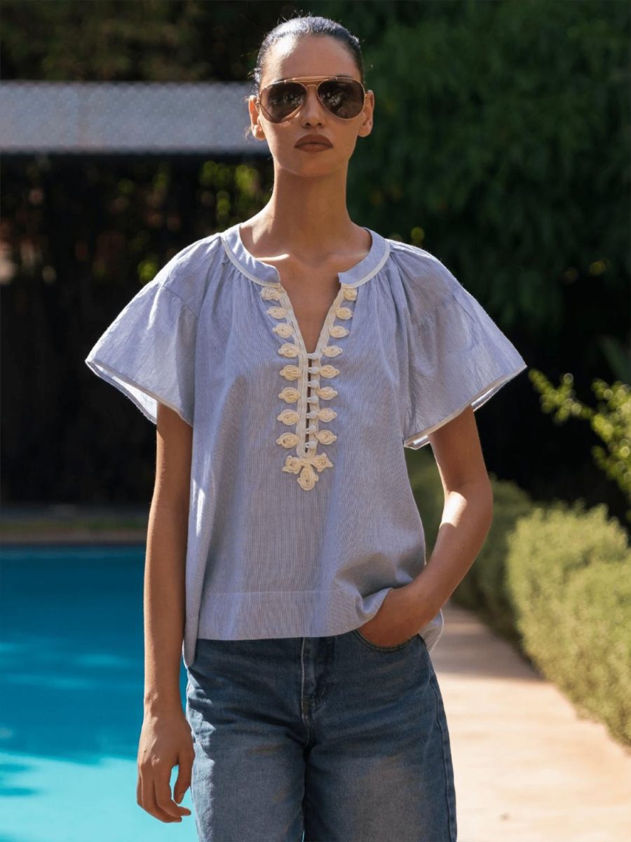 Clematis Top Stripe Blue/White