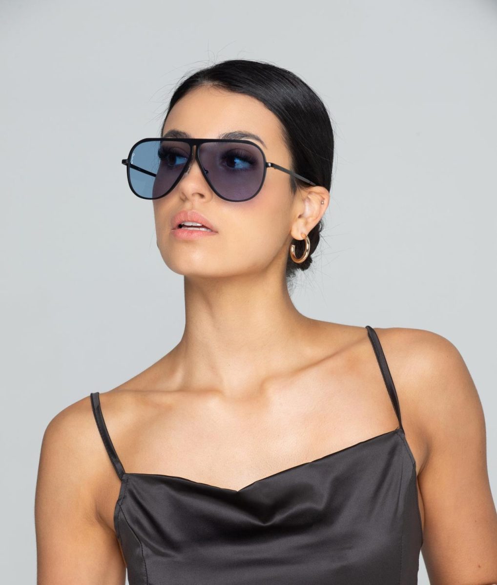 Ava - Black/Blue