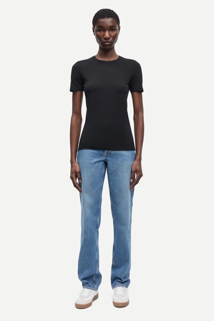 Ester SS Black