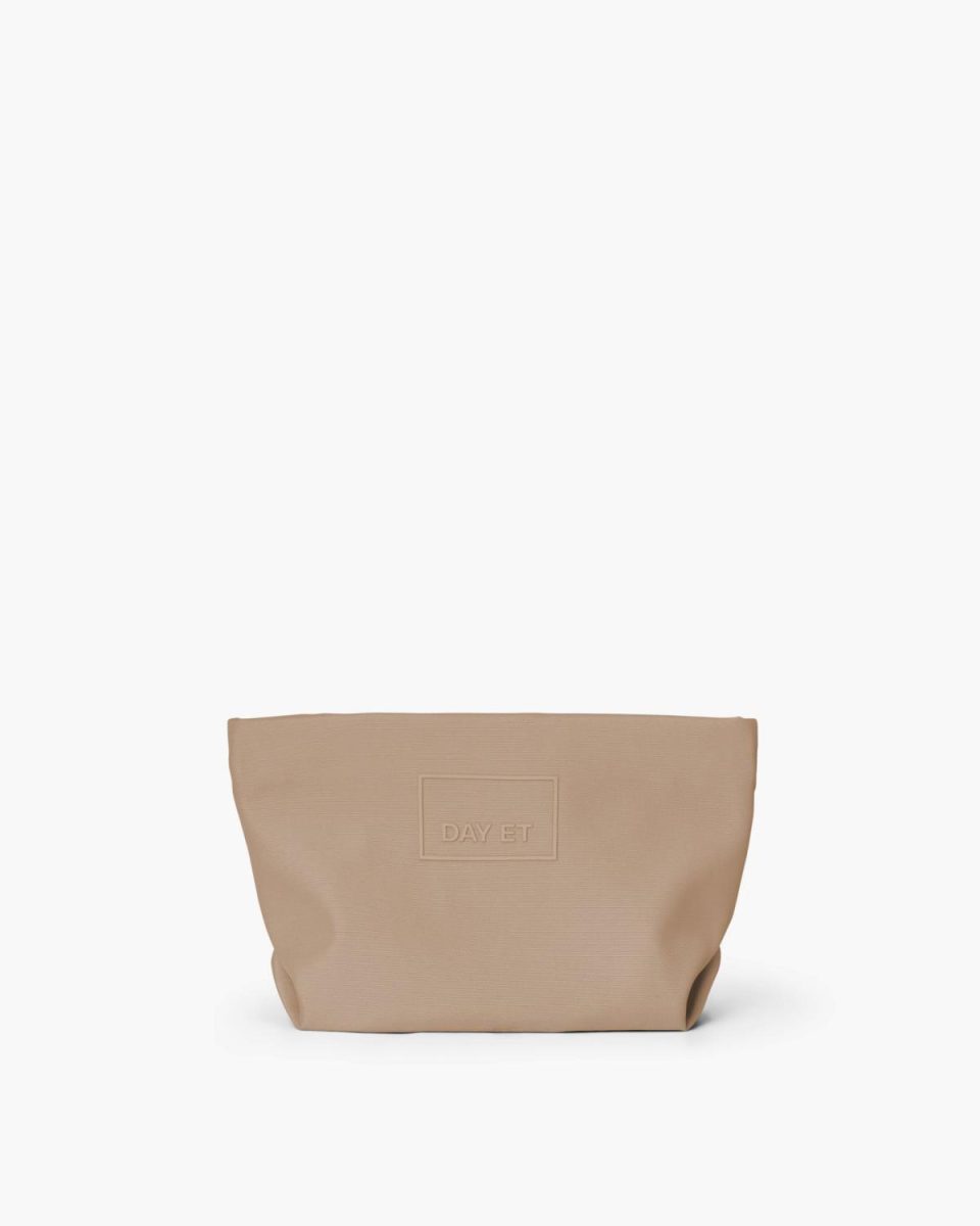Day RE-Mono Pouchy S Brush Beige