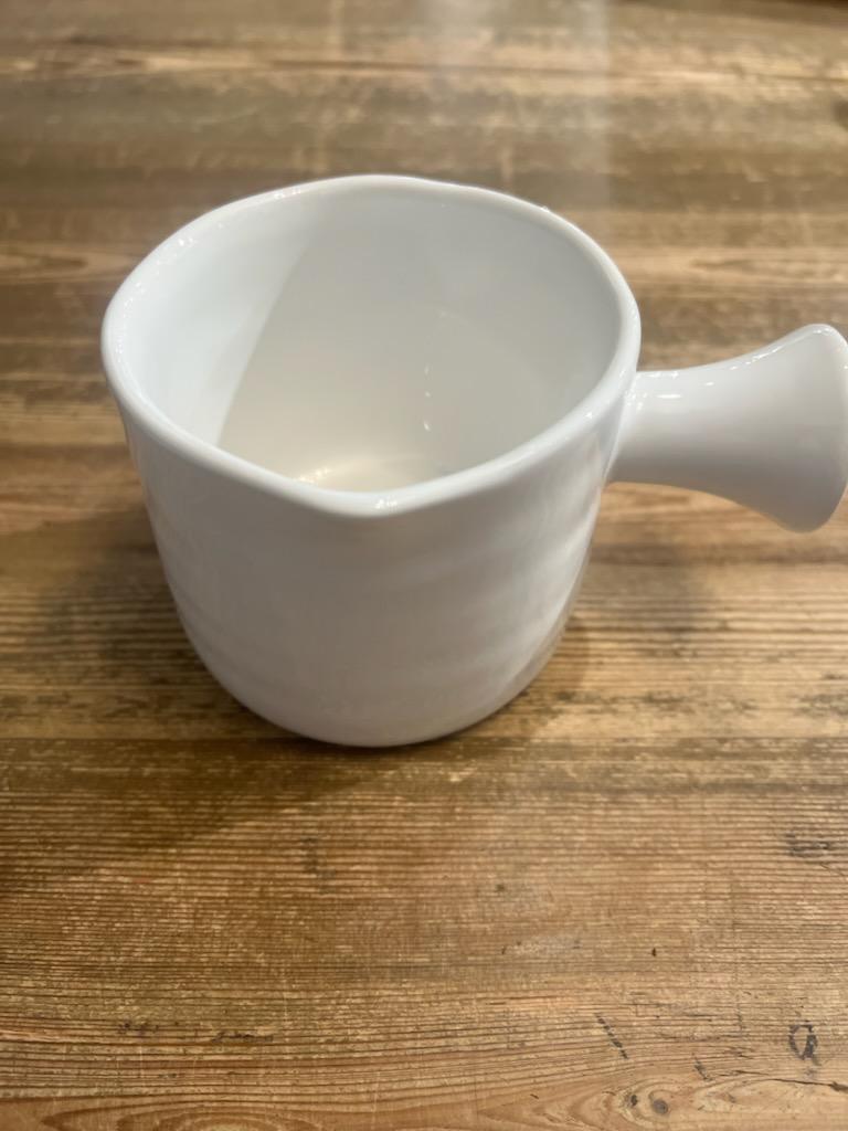 Sauskanne Piccolo med håndtak Capri Hvit