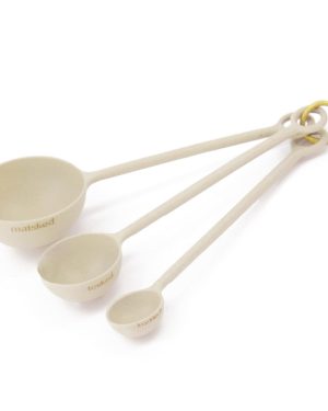 Måleskjeer i metall beige