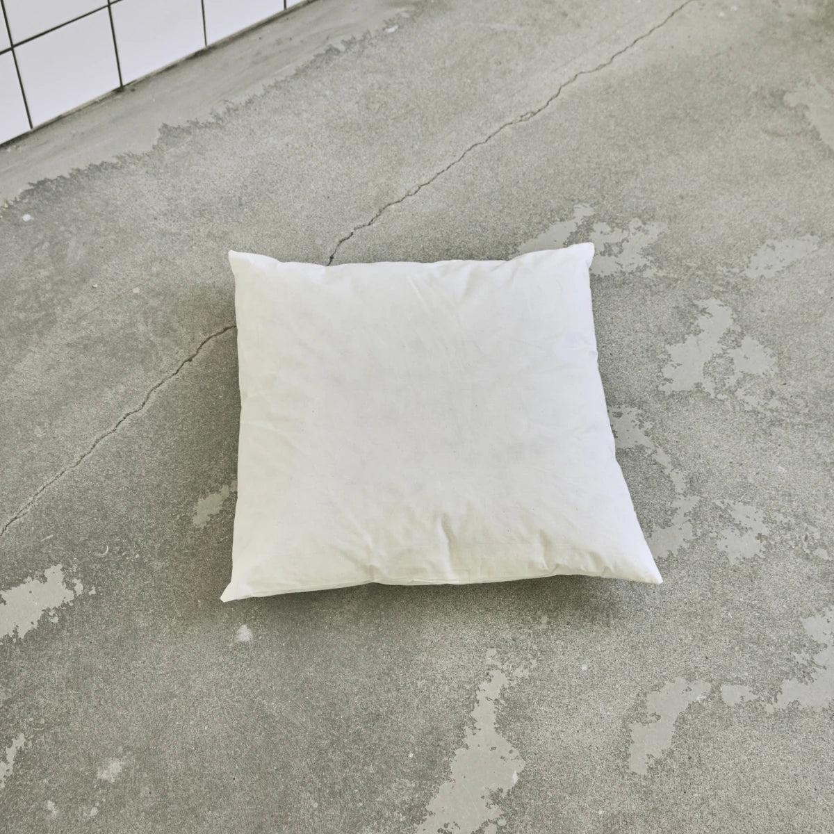 Putefyll 50x50 hvit