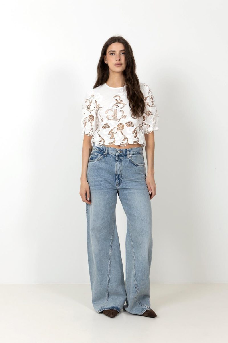 Fia Embroidery Blouse White
