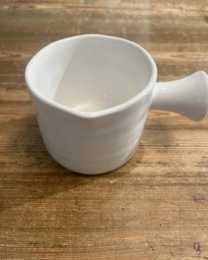 Sauskanne Piccolo med håndtak Capri Hvit