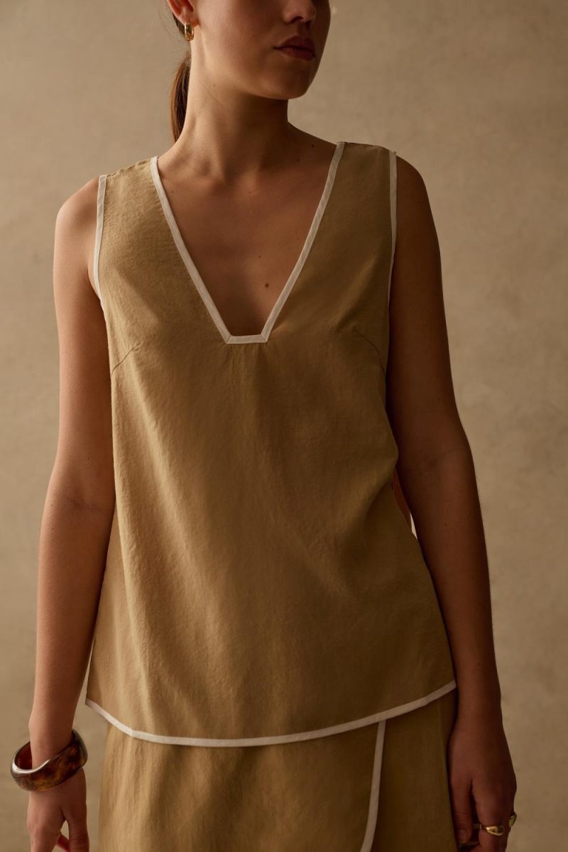 The Winona Top Tan