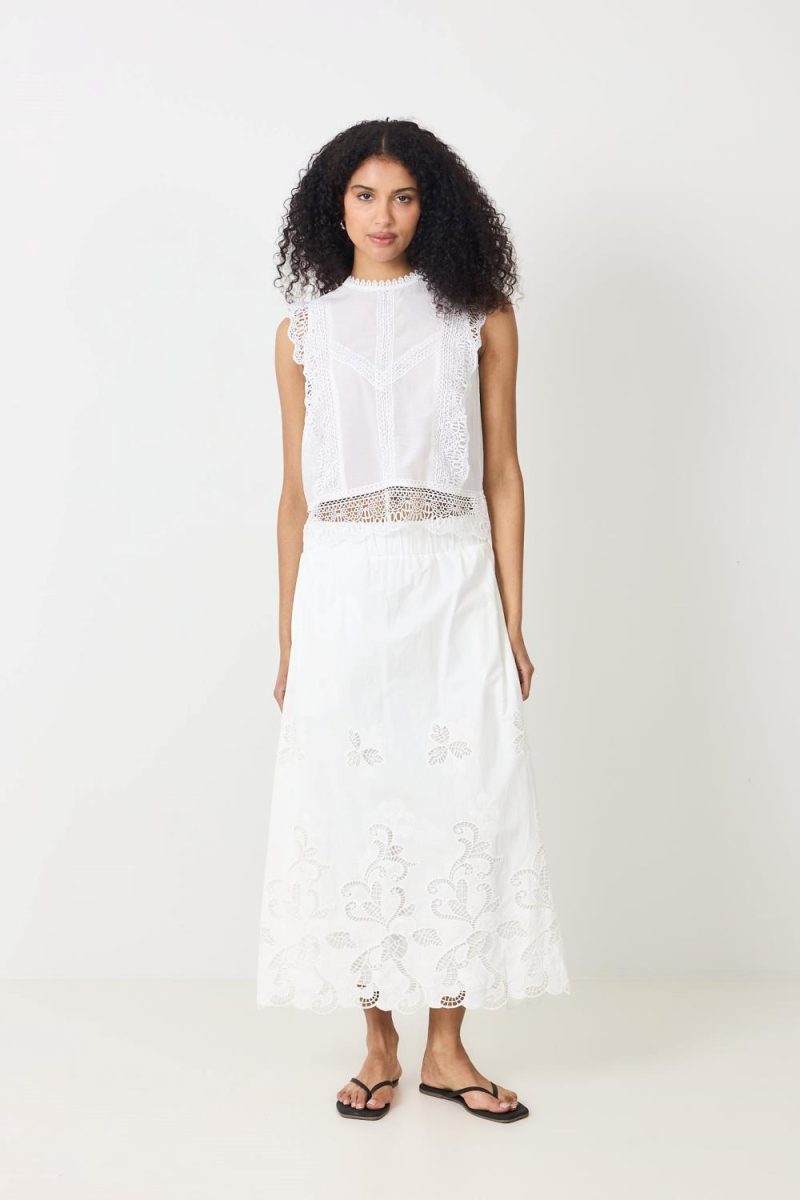 Yara Long Emb Skirt White