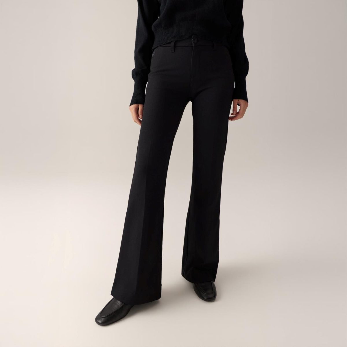 Silvia Suple Black