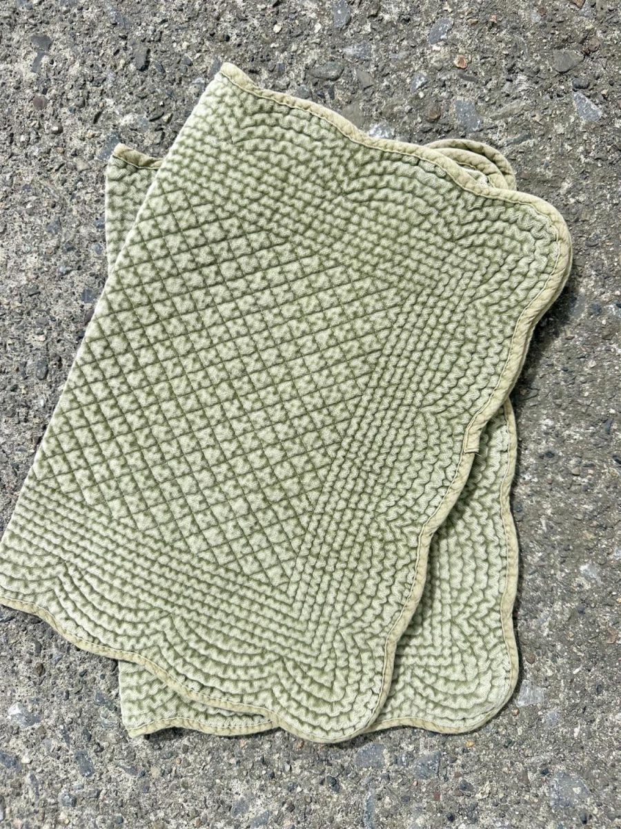 Spisebrikke velur 35x50 cm Olivo
