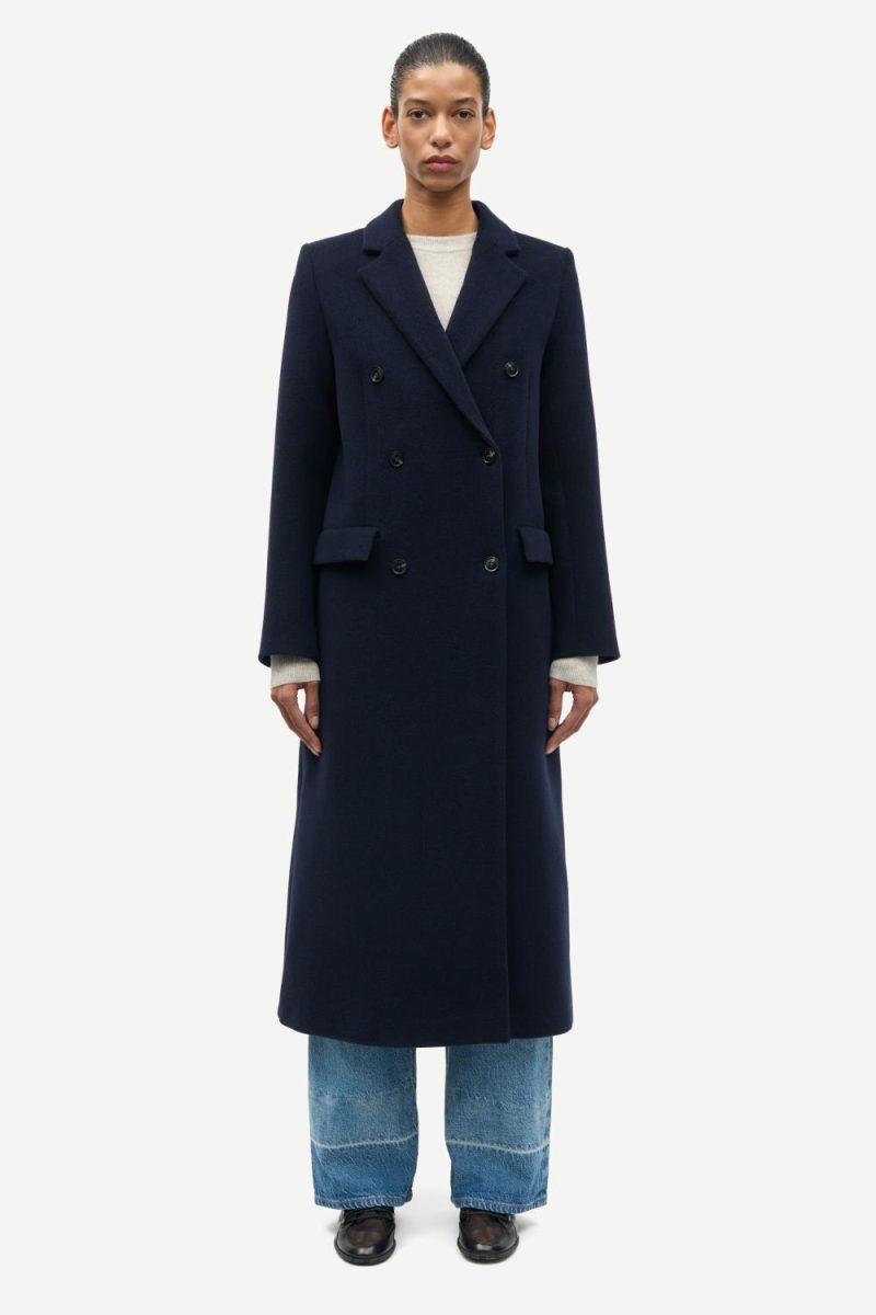 Falcon Coat Salute